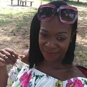 Meet your Posher, Tresha durant